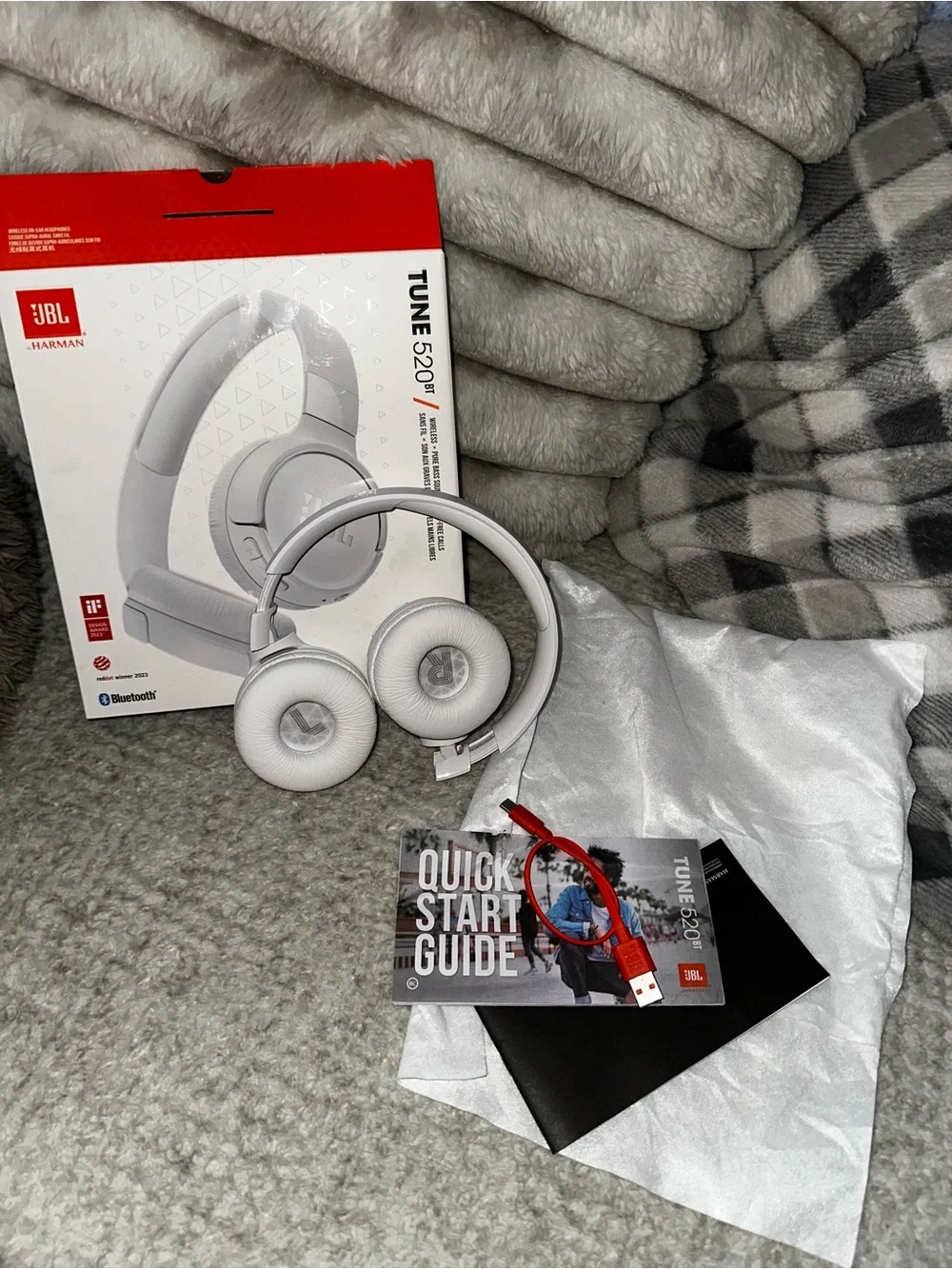JBL Tune 520BT Wireless On-Ear Headphones - White